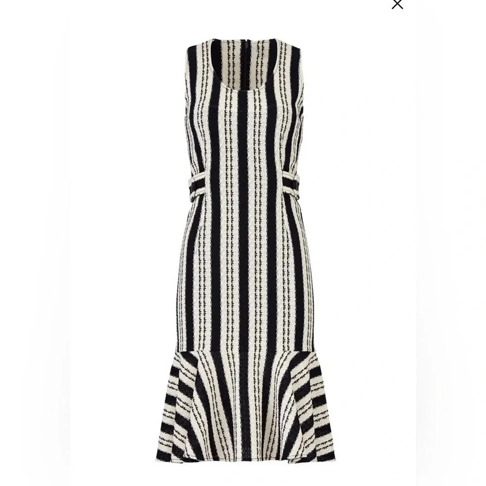 DEREK LAM
Sleeveless Flounce Dress